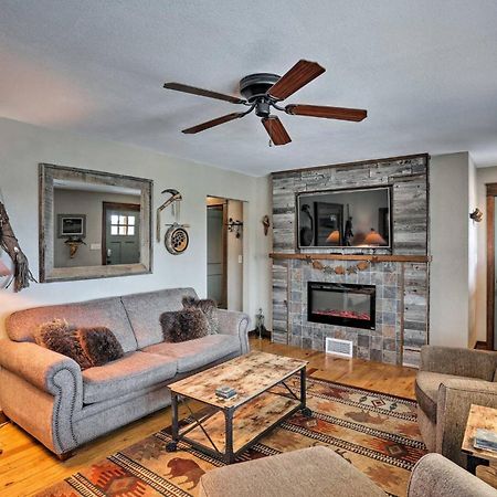 Cozy Custer Cottage W Deck: Walk To Shops Food Екстериор снимка